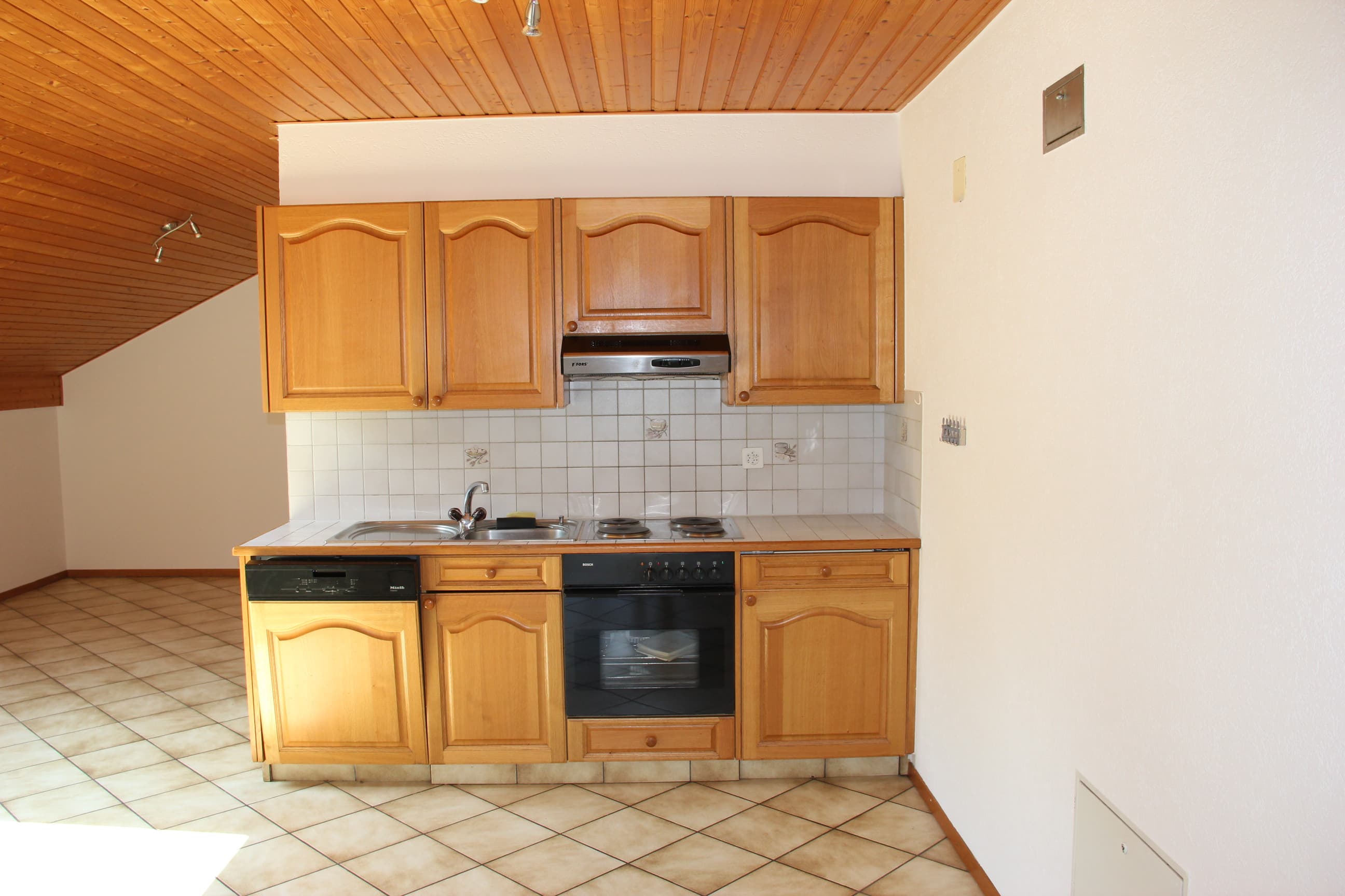 Glovelier - appartement de 2.5 pièces à louer