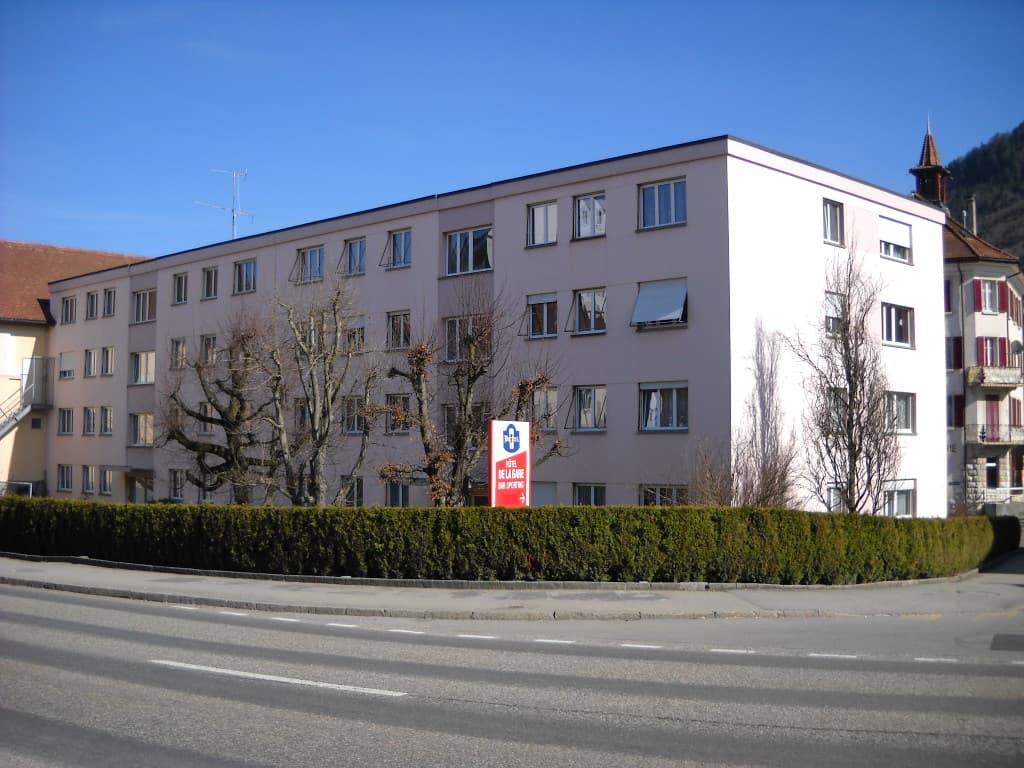 Tavannes - centre appartement de 2,5 pces avec balcon, sans ascenseur