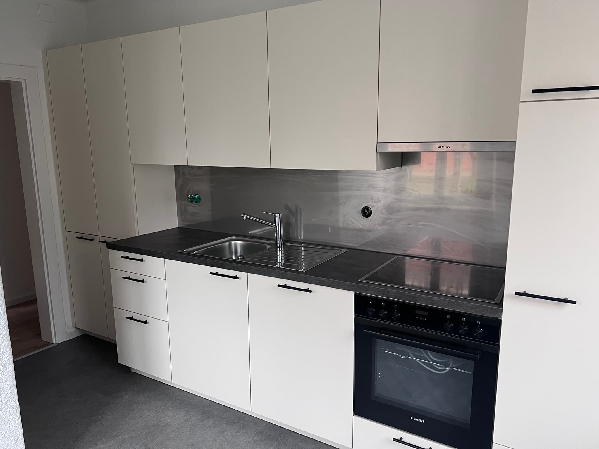 Quartier et petit locatif calmes, appartement de 3,5 pièces au rez sup
