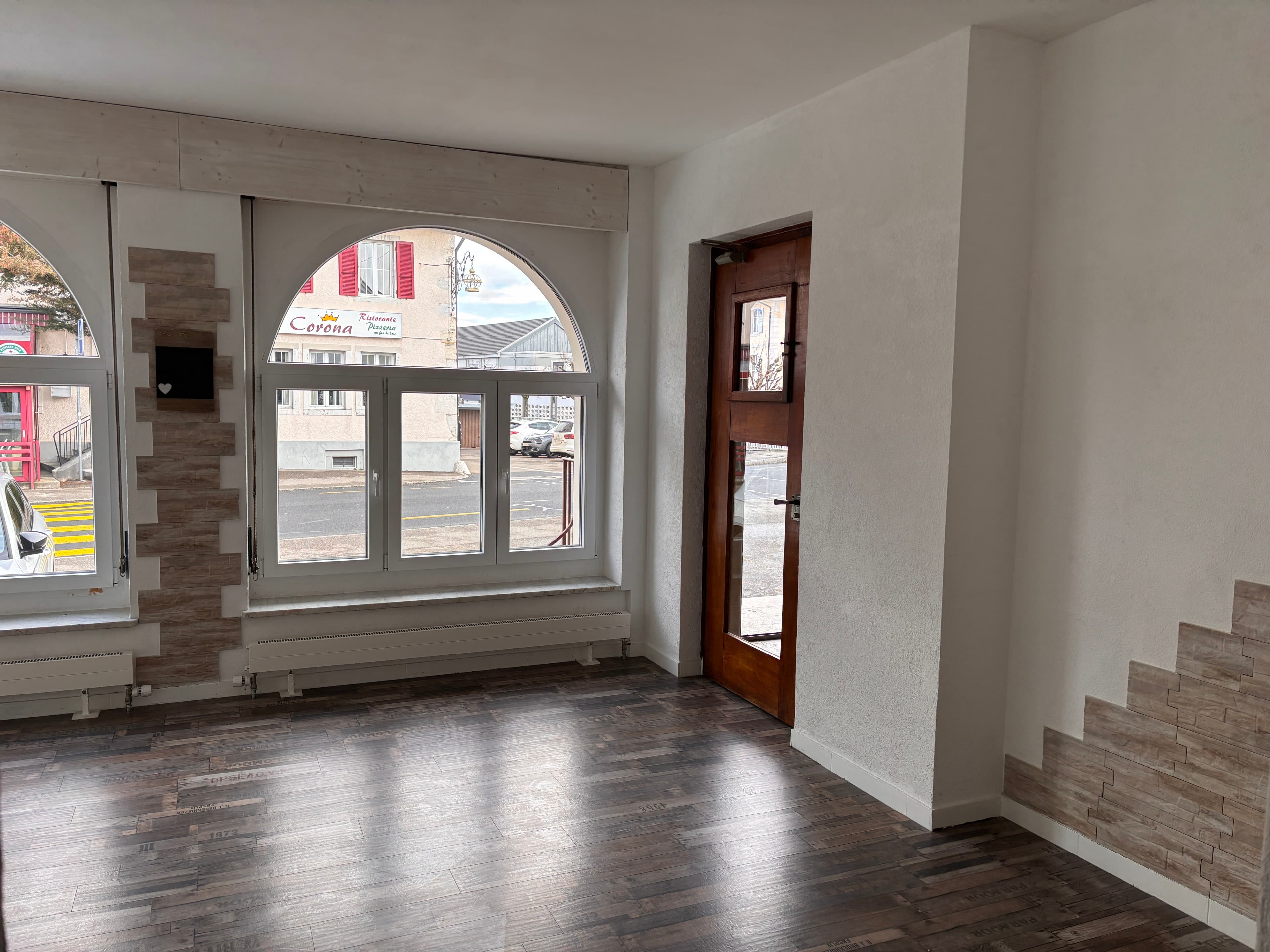Local pour commerces ou bureaux en plein centre